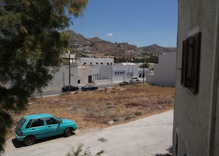 Naxos Center Studios-house Апартаменты