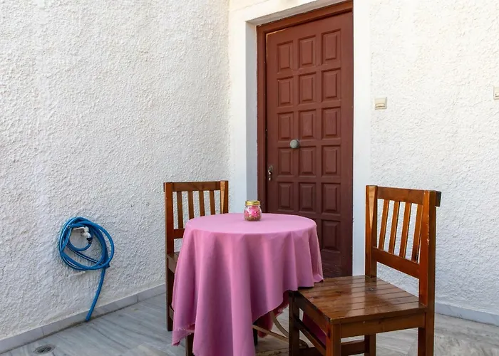 Апартаменты Naxos Center Studios-house