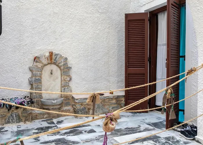 Naxos Center Studios-house Апартаменты