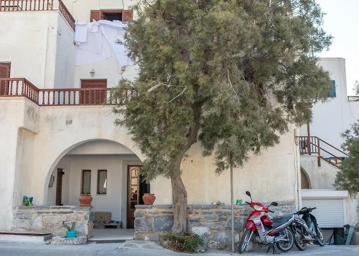 Naxos Center Studios-house Naxos City