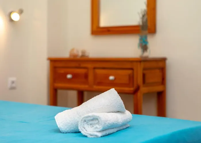 Naxos Center Studios-house Апартаменты *