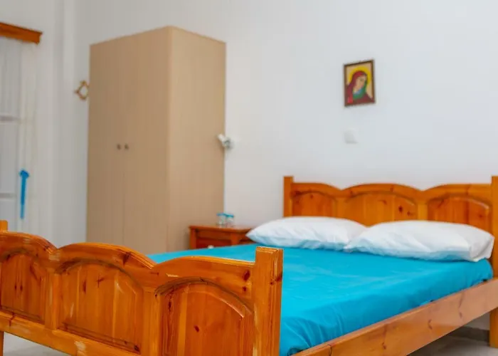 Апартаменты Naxos Center Studios-house *