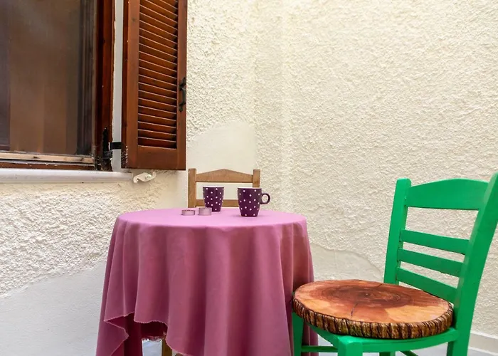 Naxos Center Studios-house Апартаменты Naxos City