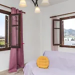 Naxos Center Studios-house Апартаменты *