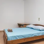 Апартаменты Naxos Center Studios-house *