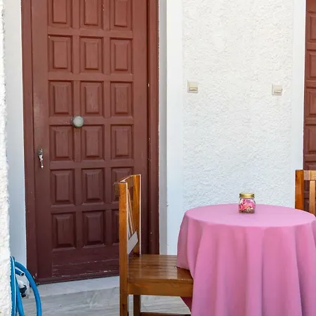 Naxos Center Studios-house דירה Naxos City