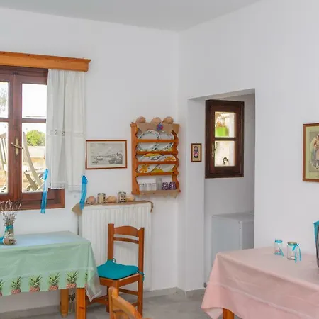 Naxos Center Studios-house Naxos City