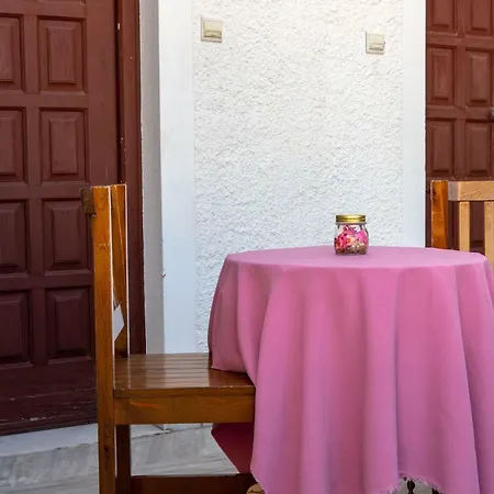 Naxos Center Studios-house Apartamento *