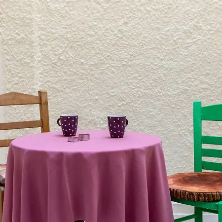 דירה Naxos Center Studios-house